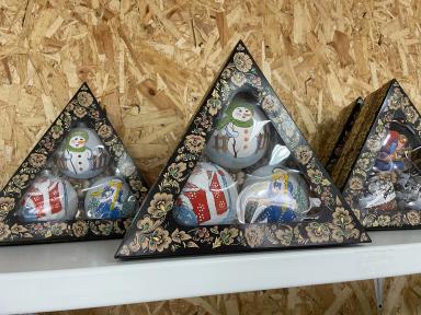 В Крестцы за ёлочными игрушками на 1 день