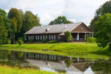 Псков - Печоры - Пушкинские горы, тур на 2 дня | Туры на Праздники Пушкинские горы (Пушгоры) | Туры на 2 дня (суббота - воскресенье) сезон 2024 - 2025